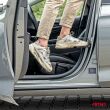 Stopień, podest ułatwiający dostęp do boxa lub bagażnika dachowego AMIO-03288 - 3