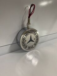 Uszy pod lusterka Mercedes biało-czerwone